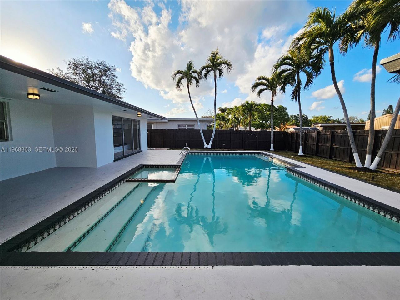 11101 NW 19th St, Pembroke Pines, FL 33026 Photo