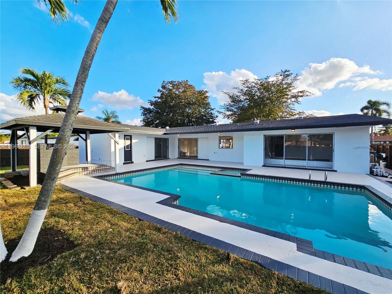 11101 NW 19th St, Pembroke Pines, FL 33026 Photo