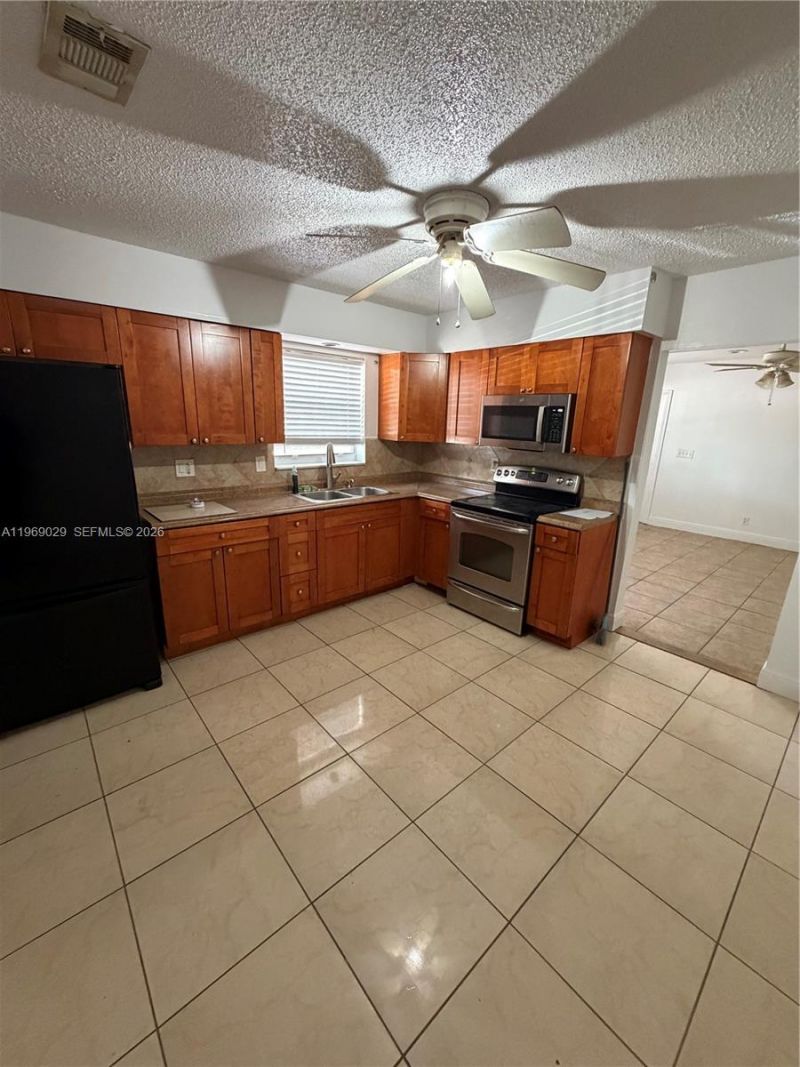 356 SW 2nd Pl , Pompano Beach, FL 33060 Photo