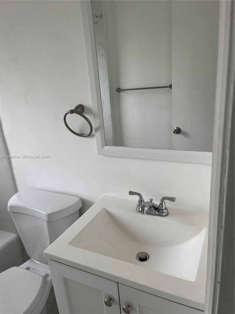 92 Hendricks Isle, Unit 6, Fort Lauderdale, FL 33301 Photo