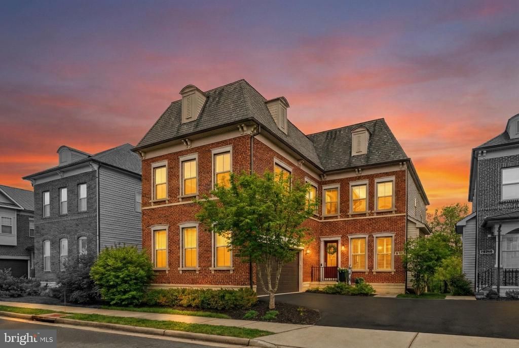 44749 Malden Place, Ashburn, VA 20147 Main Photo