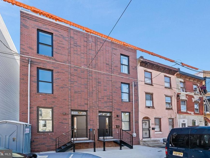 2130 N Marshall Street, Philadelphia, PA 19122 Main Photo