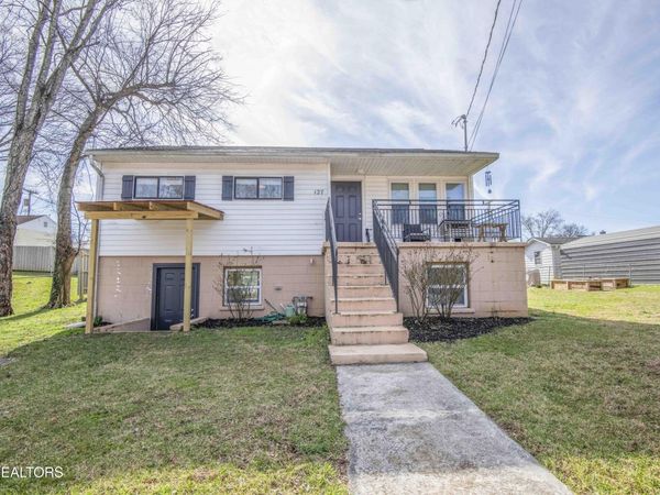 127 Wellington Circle, Oak Ridge, TN 37830