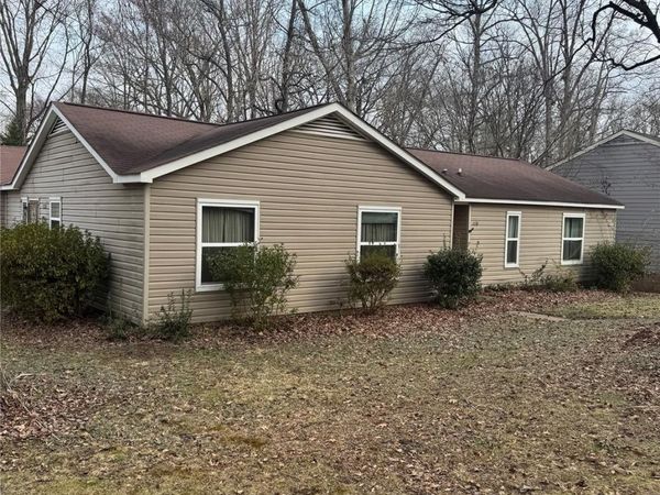 11130 Blue Heron Drive, Charlotte, NC 28226