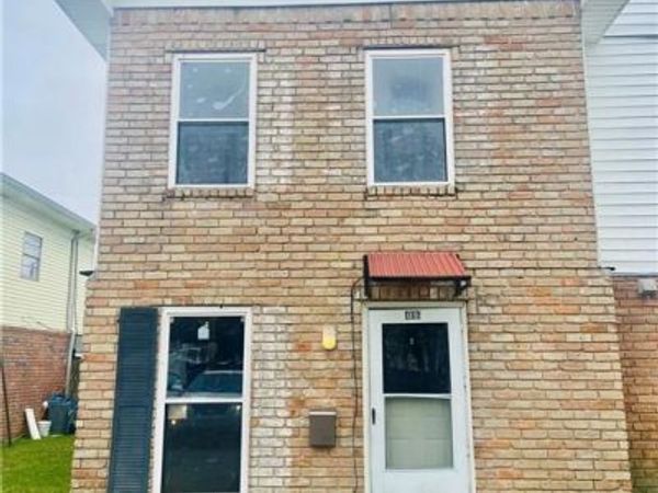 406 COMMERCE Street, Gretna, LA 70056