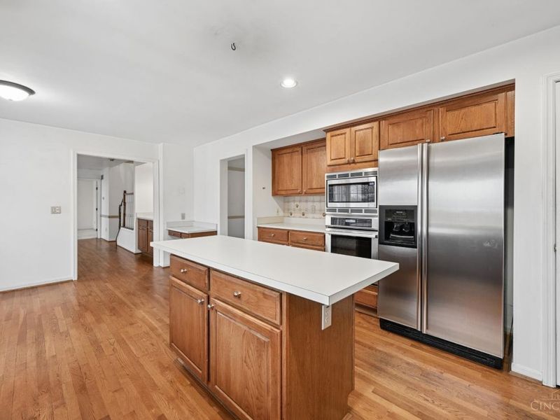 483 Vista Glen Drive, Springdale, OH 45246 Photo 10