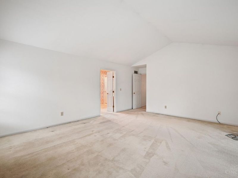 483 Vista Glen Drive, Springdale, OH 45246 Photo 21