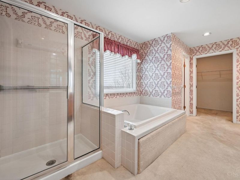 483 Vista Glen Drive, Springdale, OH 45246 Photo 23