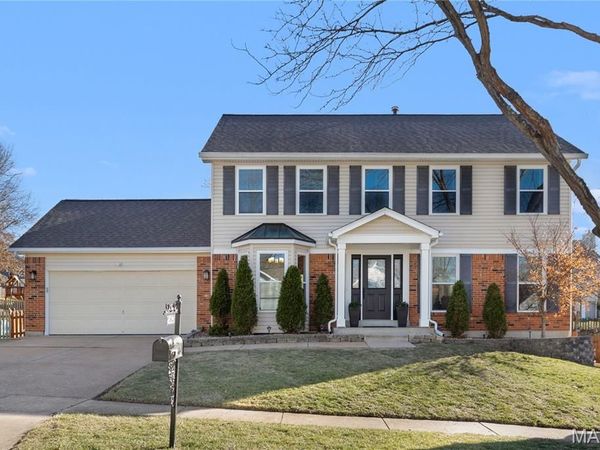 1525 Atlantic Crossing Drive, Fenton, MO 63026