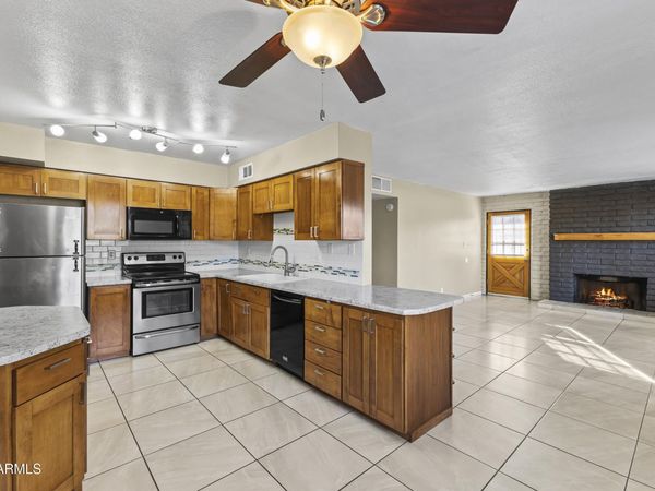 2015 E SOUTHERN Avenue, Unit 22, Tempe, AZ 85282