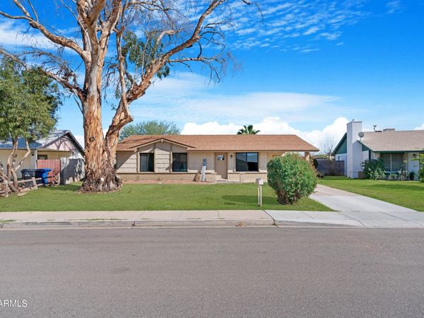 2573 E COMMONWEALTH Circle, Chandler, AZ 85225
