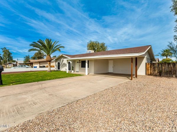 636 E KNOLL Street, Mesa, AZ 85203