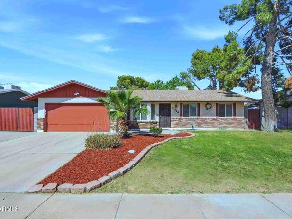 2944 E EDGEWOOD Avenue, Mesa, AZ 85204