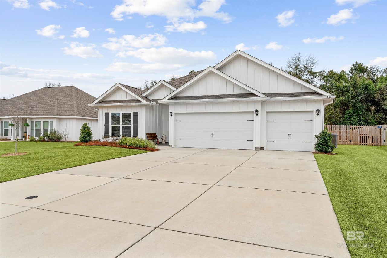 697 Calibre Street, Fairhope, AL 36532 Main Photo