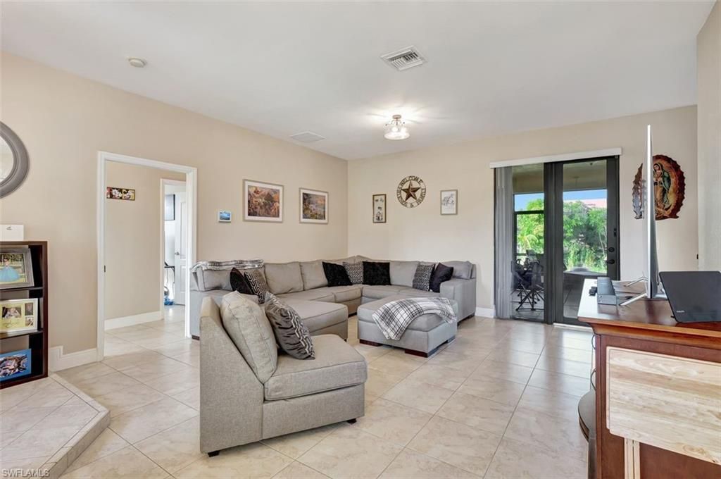 3806 35th St Sw, Lehigh Acres, FL 33976 Photo