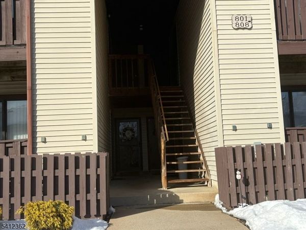 802 Lindsey Ct, Evesham, NJ 08053