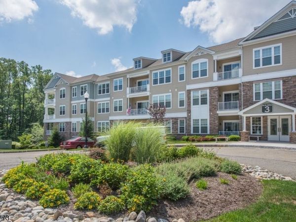 3302 Pierce Ln, Rockaway, NJ 07866