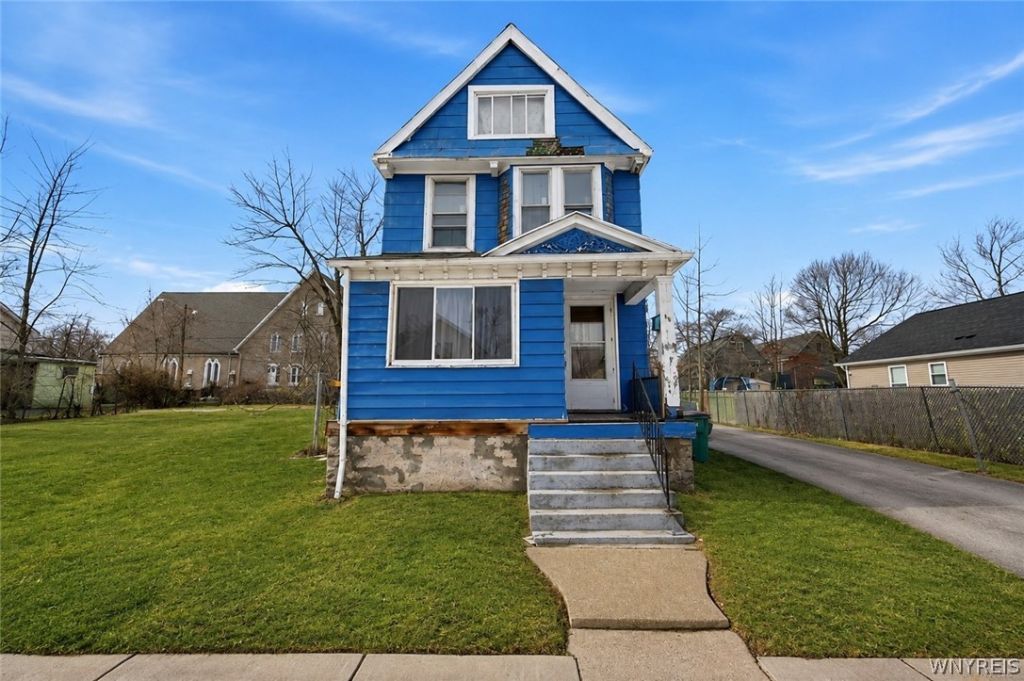 64 Verplanck Street, Buffalo, NY 14208 Main Photo