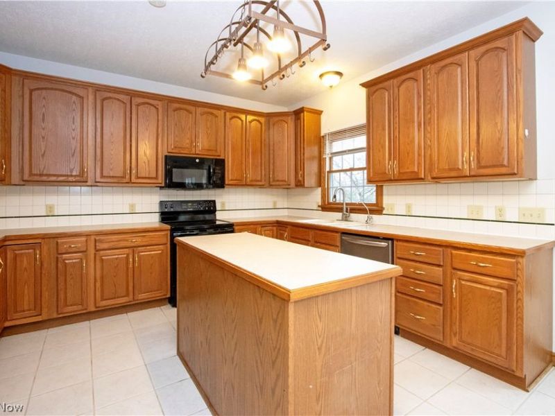 5500 Nettlecreek Avenue NW, Massillon, OH 44646 Photo 13