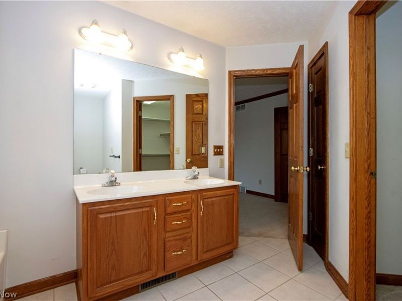 5500 Nettlecreek Avenue NW, Massillon, OH 44646 Photo 22