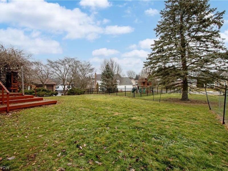 5500 Nettlecreek Avenue NW, Massillon, OH 44646 Photo 4