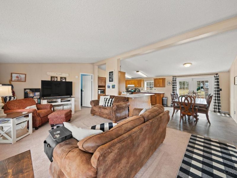 1915 Stumpy Lane, Goshen Twp, OH 45122 Photo 6