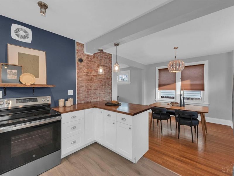 241 Oakmont, Cincinnati, OH 45216 Photo 12