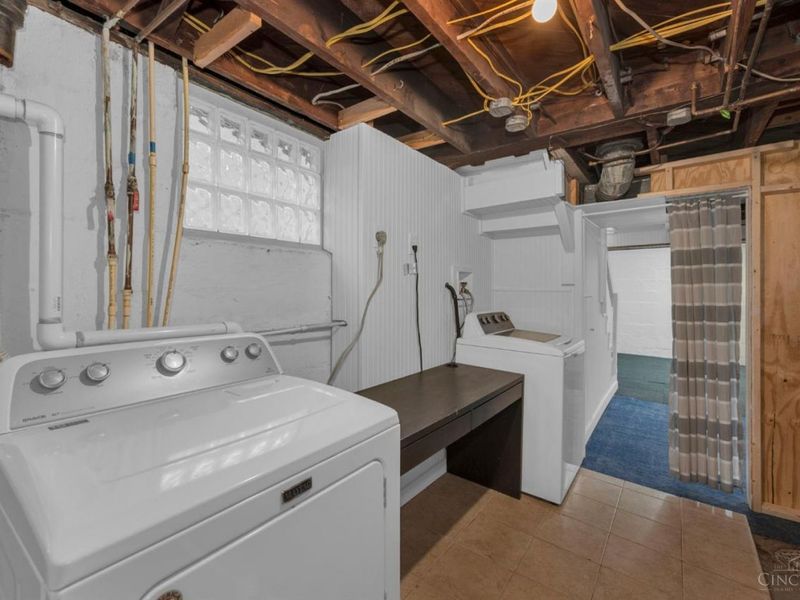 241 Oakmont, Cincinnati, OH 45216 Photo 26