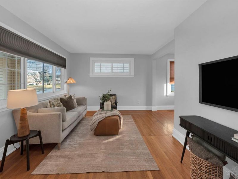 241 Oakmont, Cincinnati, OH 45216 Photo 4