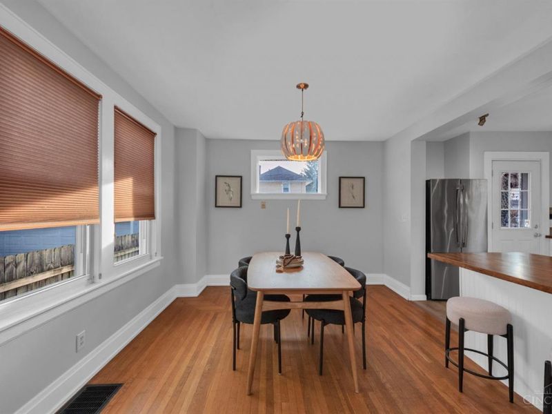 241 Oakmont, Cincinnati, OH 45216 Photo 6