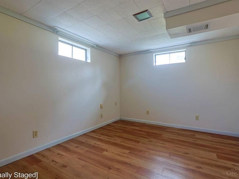 9388 Wilcox Drive, Cincinnati, OH 45251 Photo 17