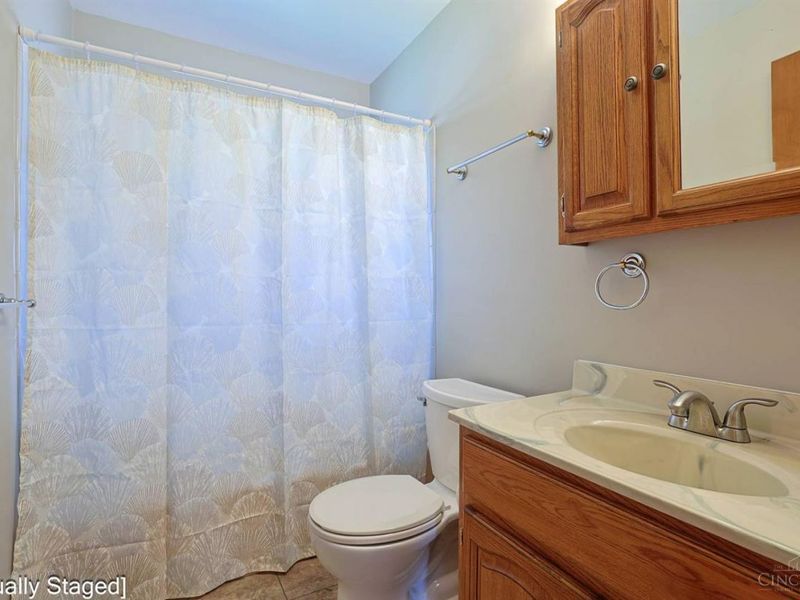 9388 Wilcox Drive, Cincinnati, OH 45251 Photo 25