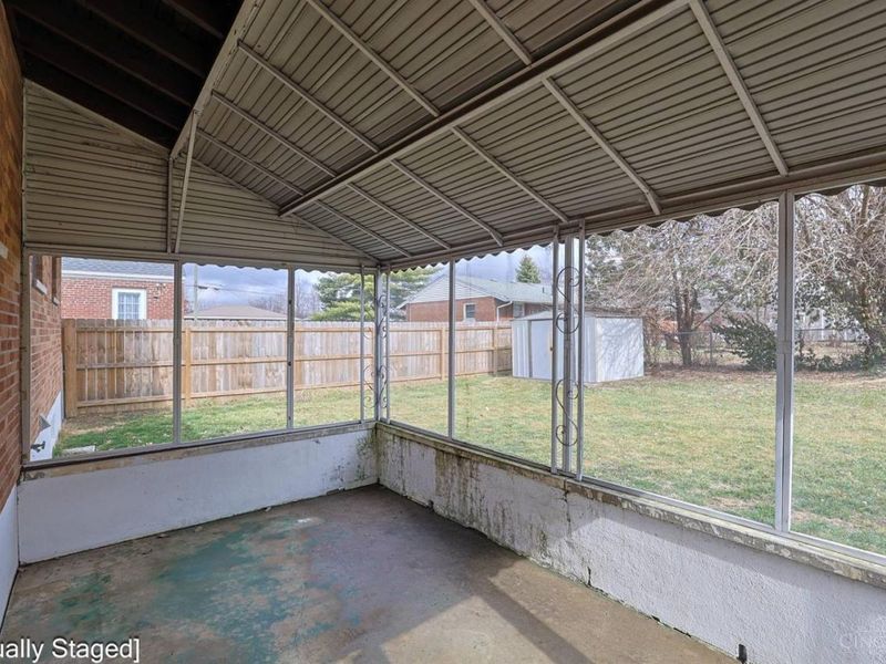 9388 Wilcox Drive, Cincinnati, OH 45251 Photo 27