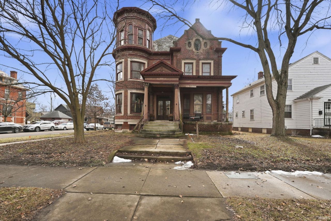 301 W Creighton Avenue, Fort Wayne, IN 46807 Main Photo