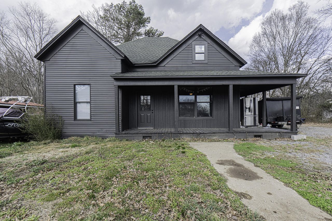 202 1st Street, Etowah, TN 37331 Main Photo