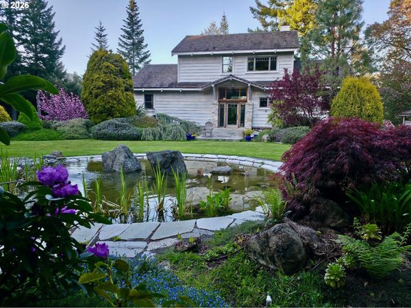 97137 N BANK ROGUE RIVER RD, Gold Beach, OR 97444