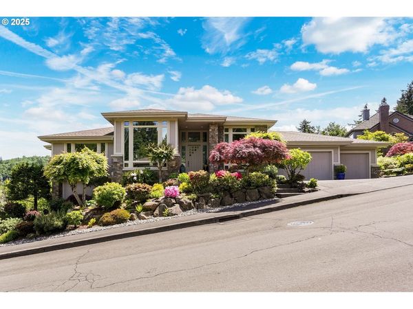 50 SE AVONDALE CT, Gresham, OR 97080