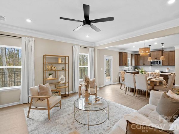 7122 Amberhouse Drive, Charlotte, NC 28212