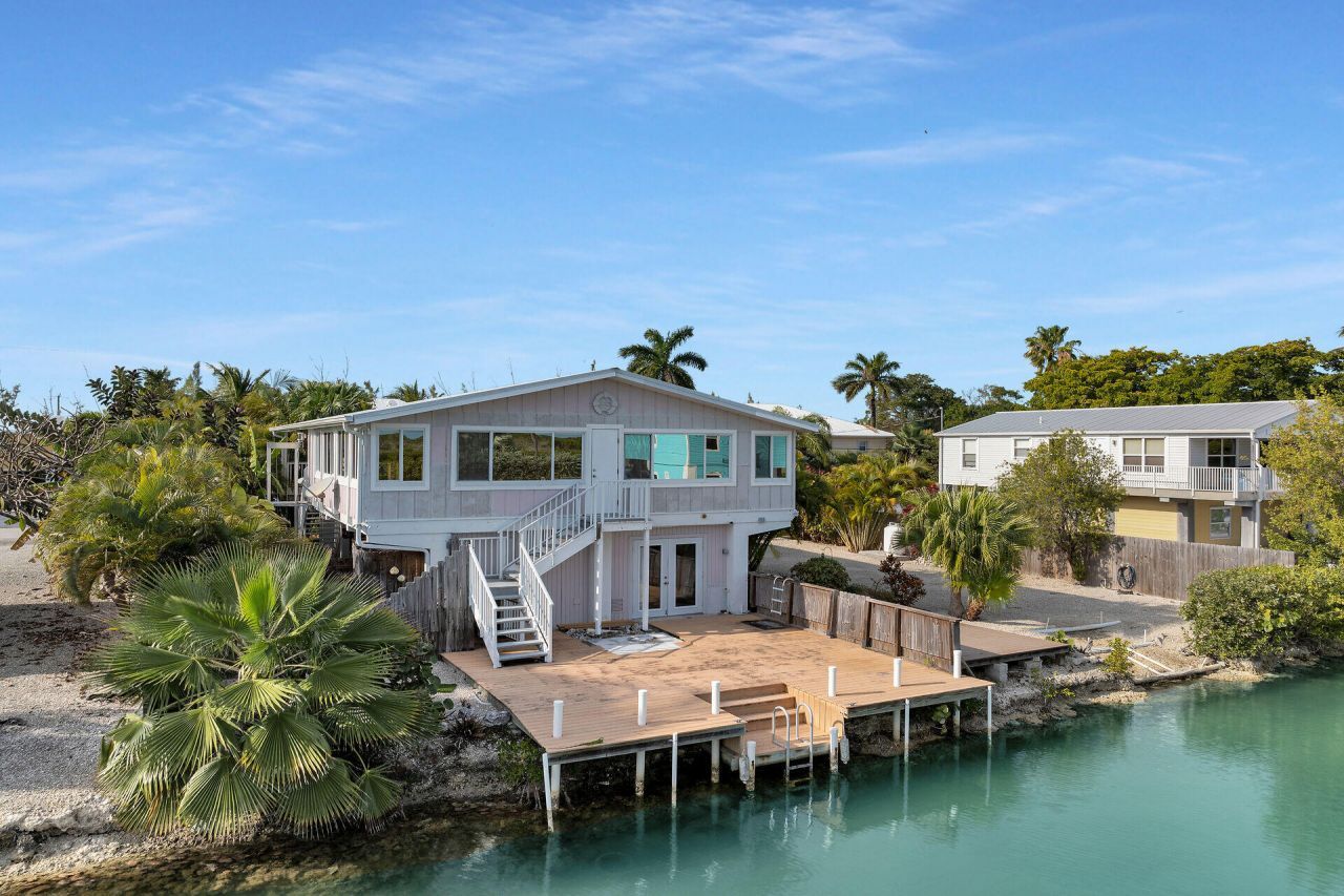 17326 Jamaica Lane, Sugarloaf, FL 33042 Photo