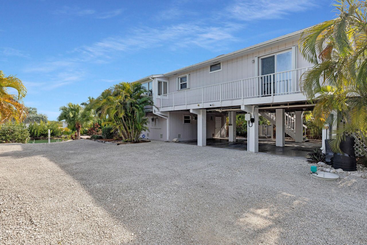 17326 Jamaica Lane, Sugarloaf, FL 33042 Photo