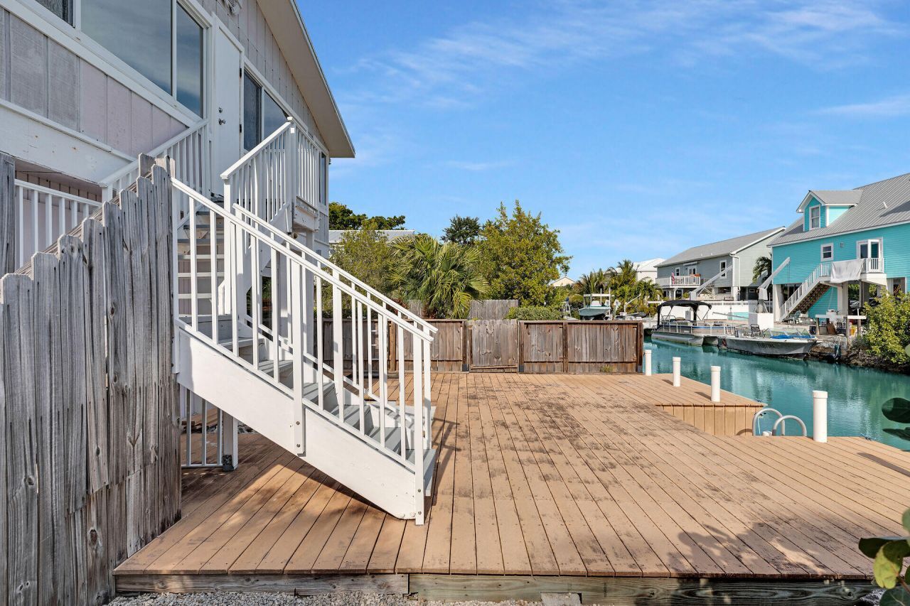 17326 Jamaica Lane, Sugarloaf, FL 33042 Photo