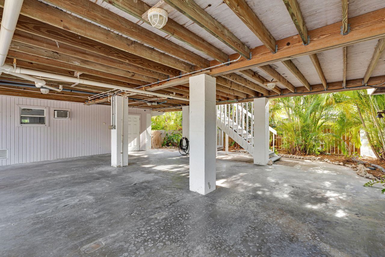 17326 Jamaica Lane, Sugarloaf, FL 33042 Photo