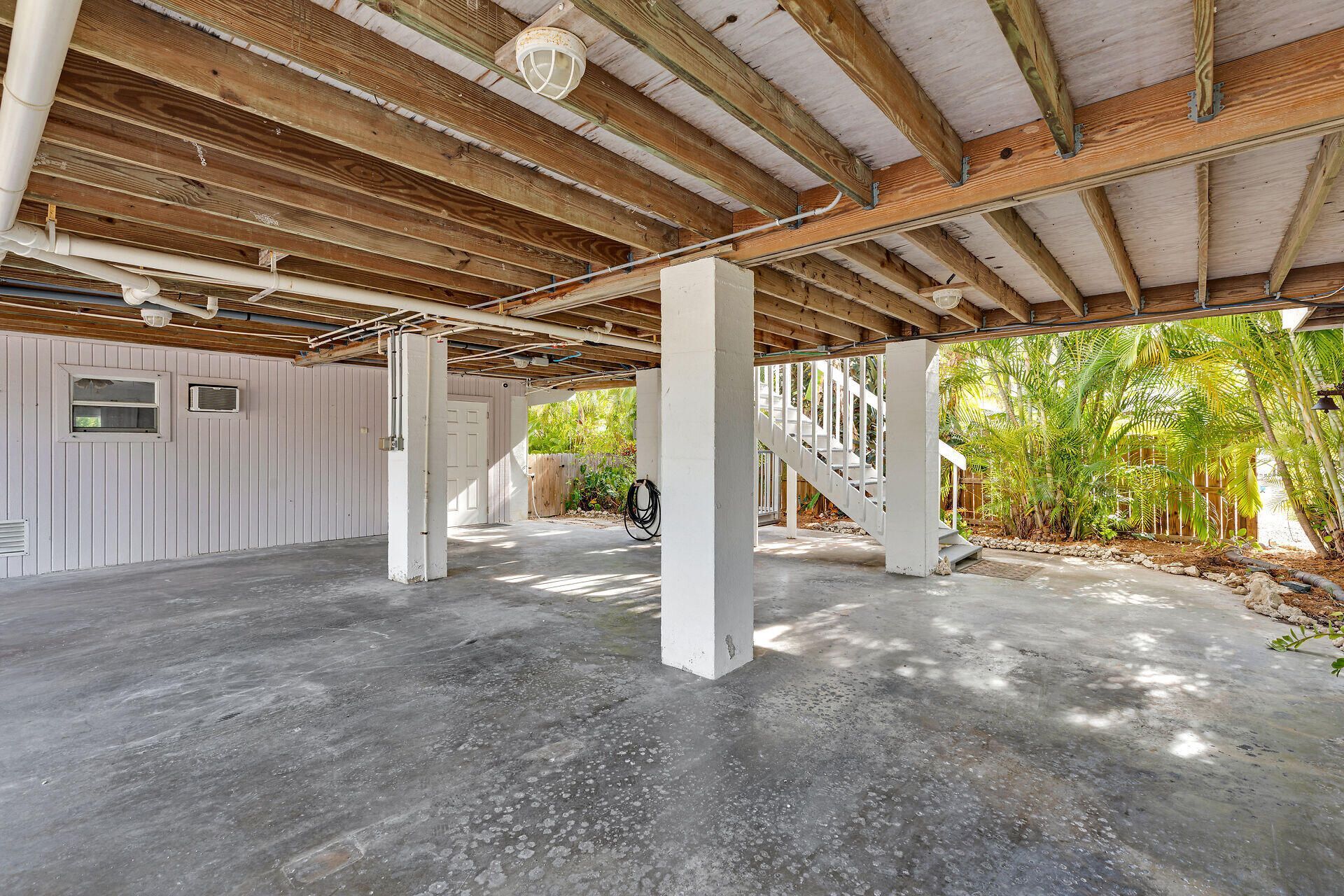 17326 Jamaica Lane, Sugarloaf, FL 33042 Photo