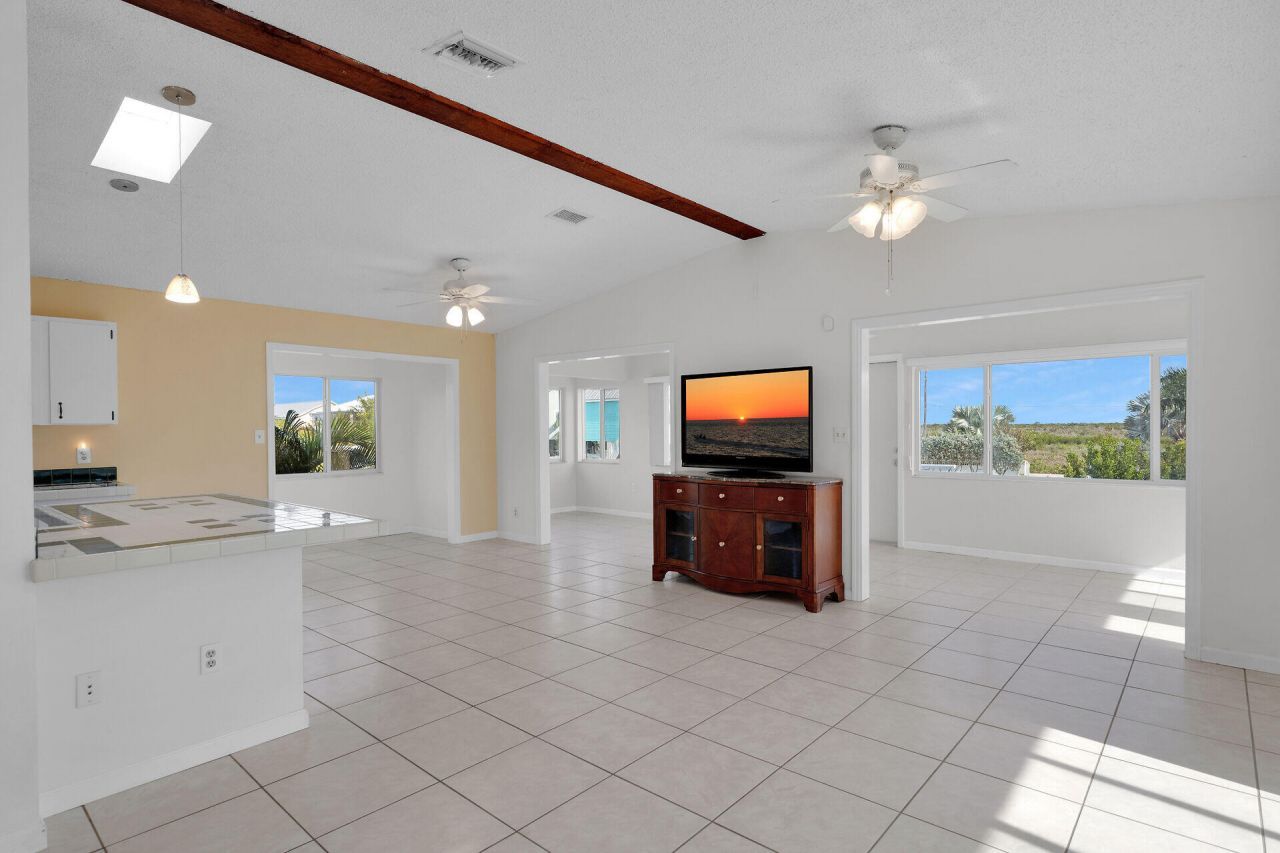 17326 Jamaica Lane, Sugarloaf, FL 33042 Photo