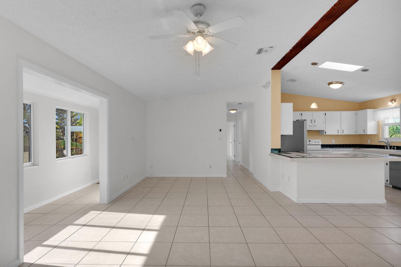 17326 Jamaica Lane, Sugarloaf, FL 33042 Photo