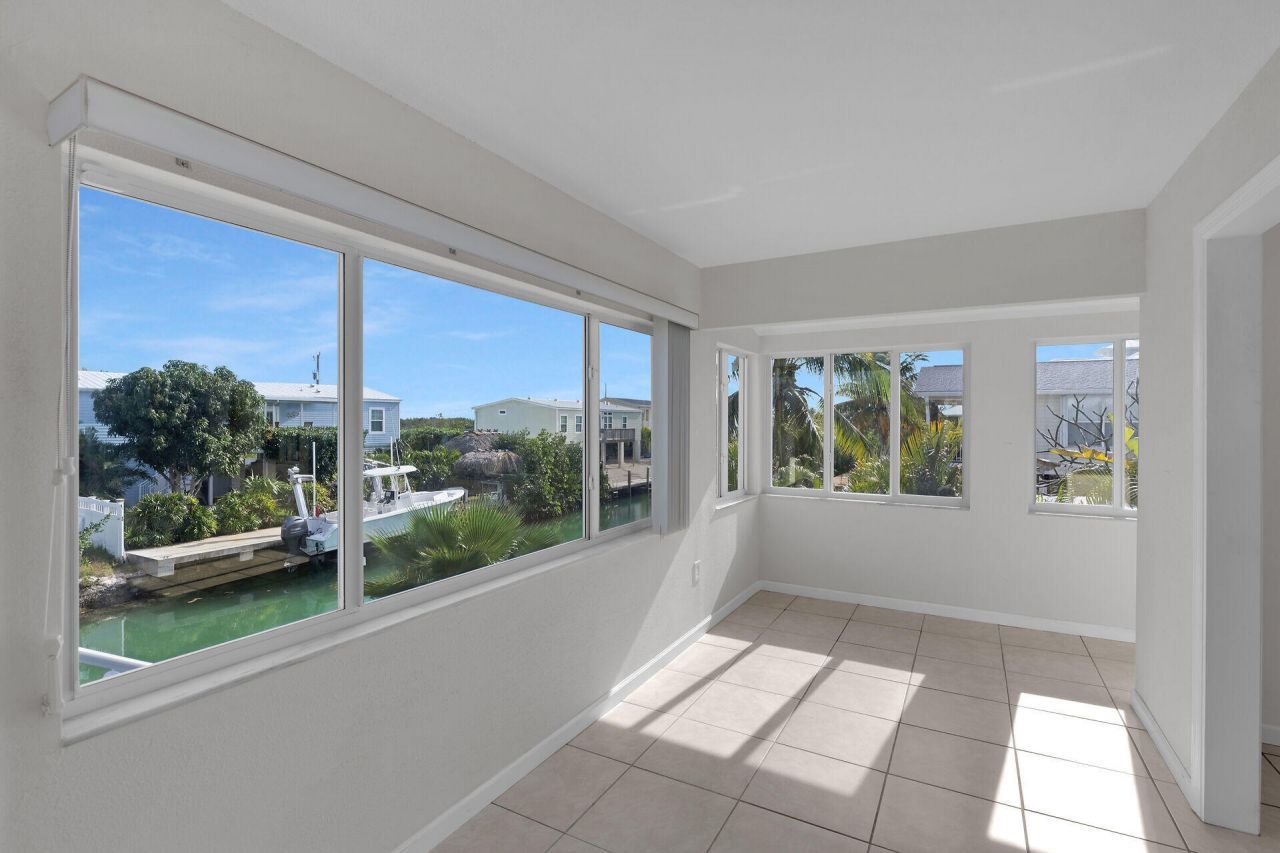 17326 Jamaica Lane, Sugarloaf, FL 33042 Photo