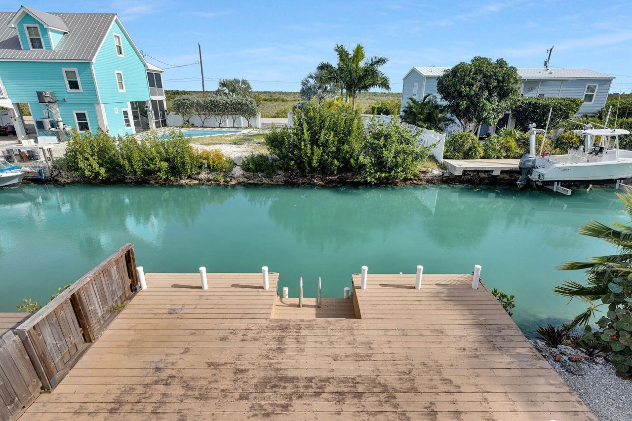 17326 Jamaica Lane, Sugarloaf, FL 33042 Photo