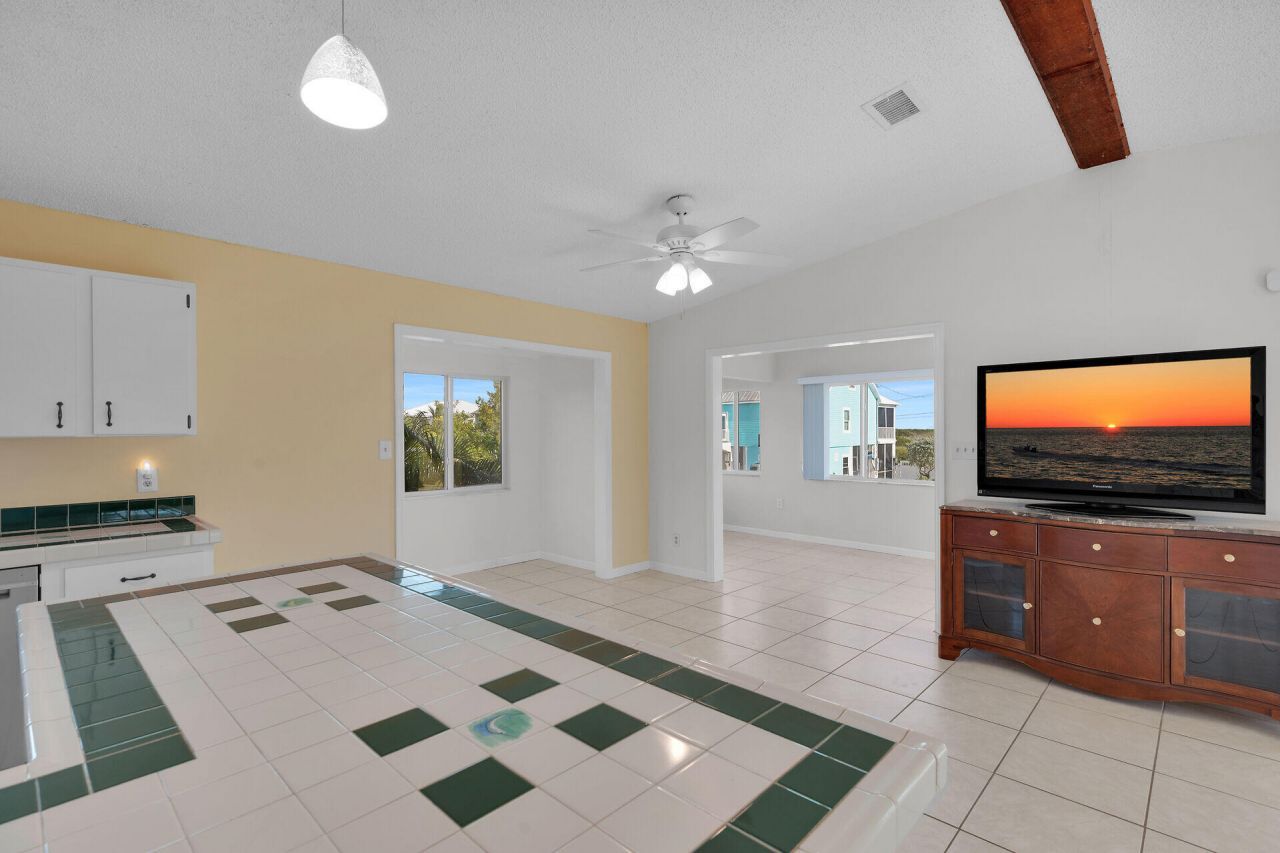 17326 Jamaica Lane, Sugarloaf, FL 33042 Photo