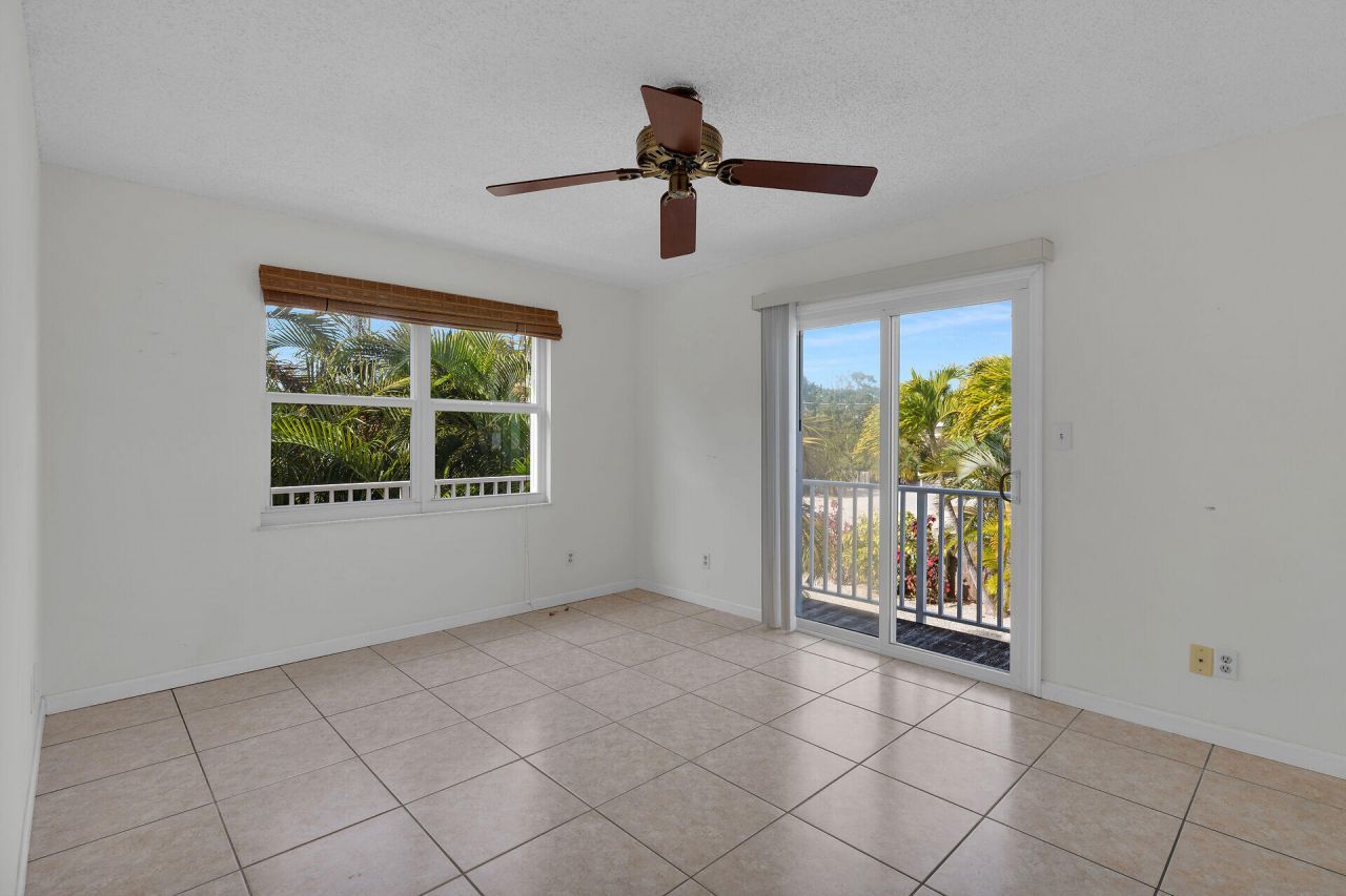 17326 Jamaica Lane, Sugarloaf, FL 33042 Photo
