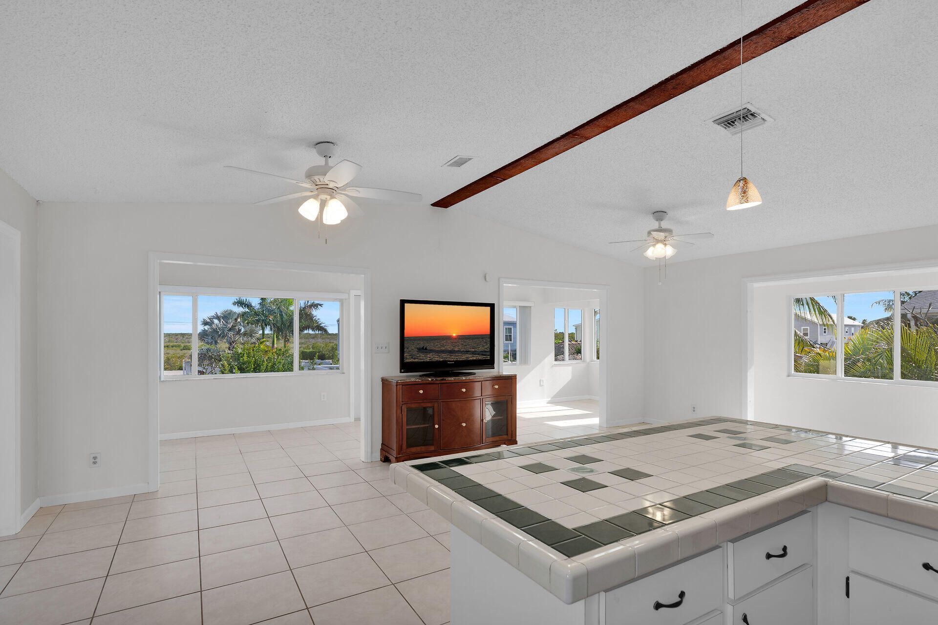 17326 Jamaica Lane, Sugarloaf, FL 33042 Photo